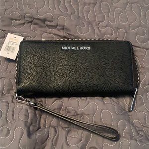 Micheal Kors wallet
